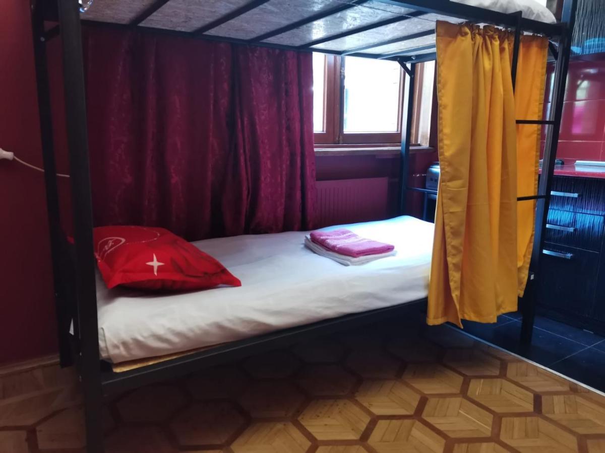 European Backpackers 欧洲背包客&大厨房 Tbilisi Exterior foto