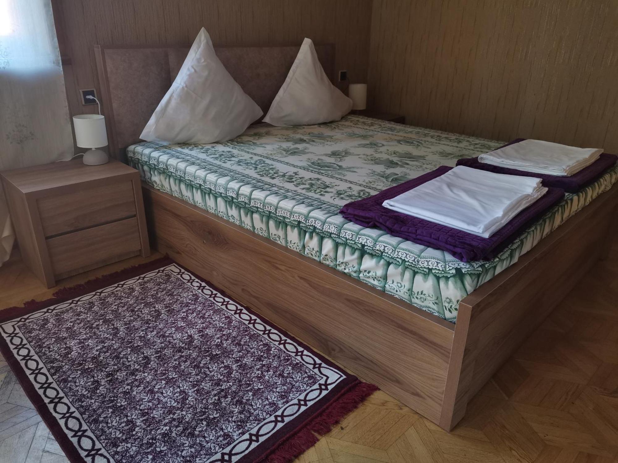 European Backpackers 欧洲背包客&大厨房 Tbilisi Exterior foto